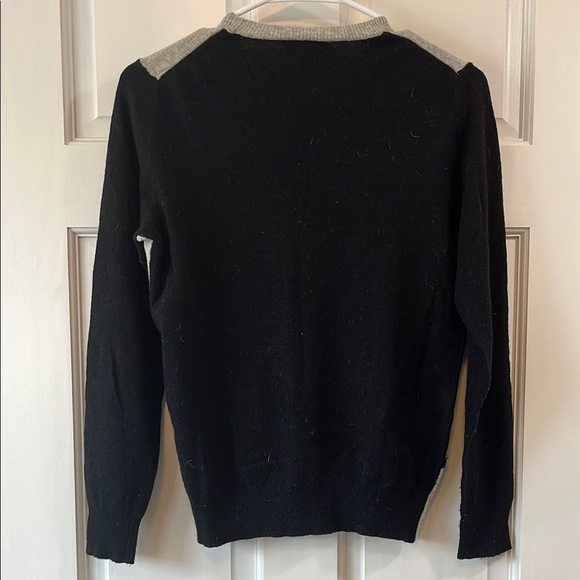 J. Crew Gray and Black Crew Neck Wool Blend Sweater with Bow Pattern - Size S - Picture 11 of 16